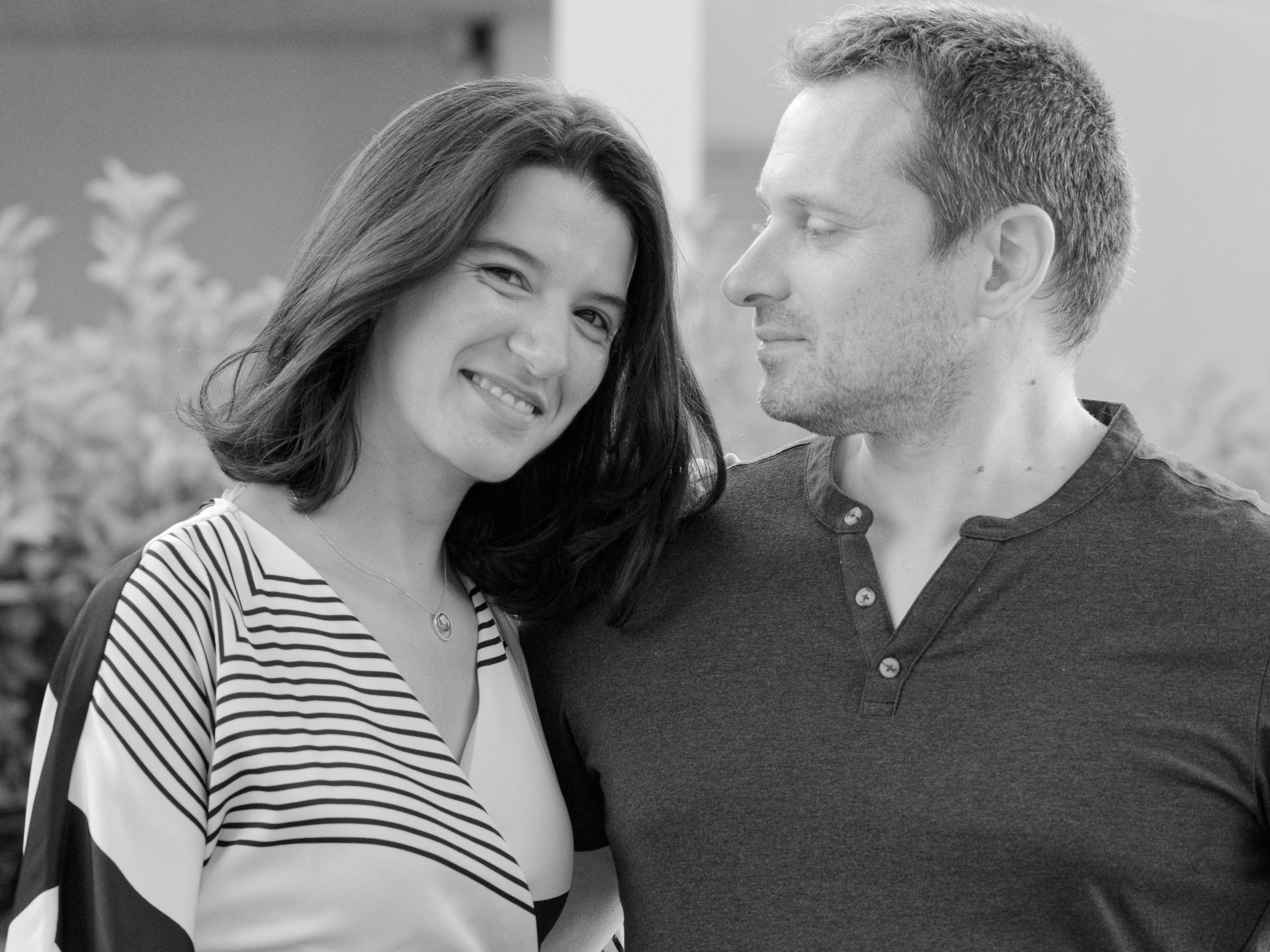 Zineb et Vincent en noir et blanc